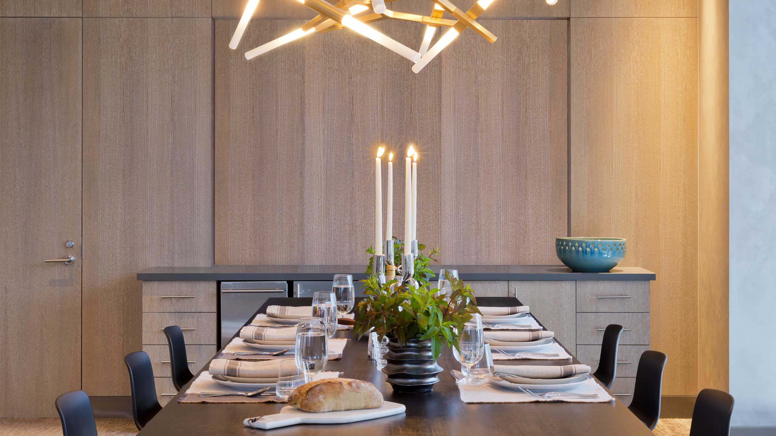 The Modern Dining Detail