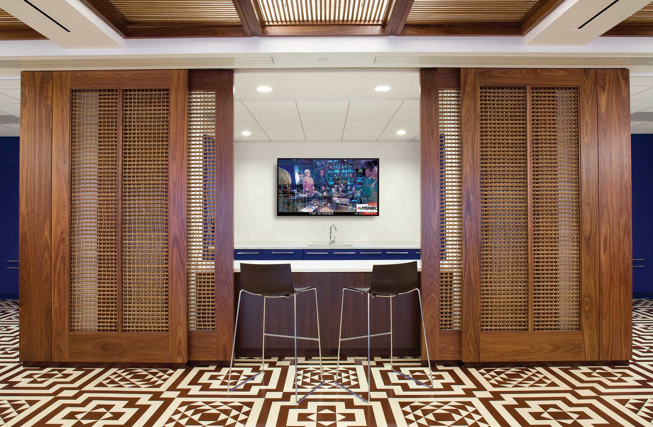 Cafe wood partition