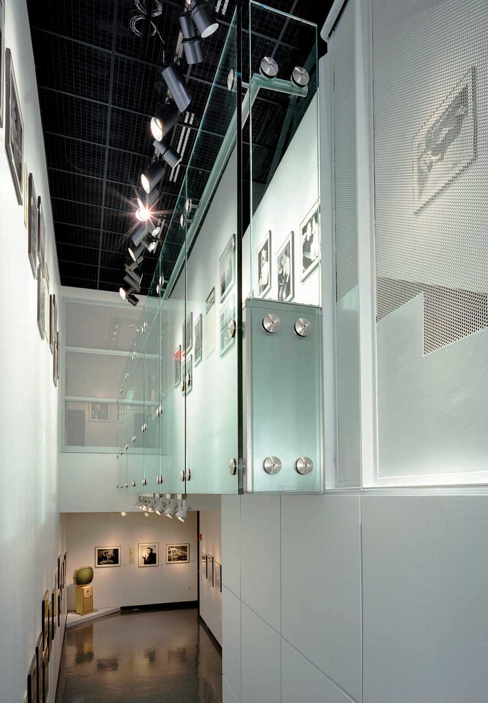Tufte art gallery