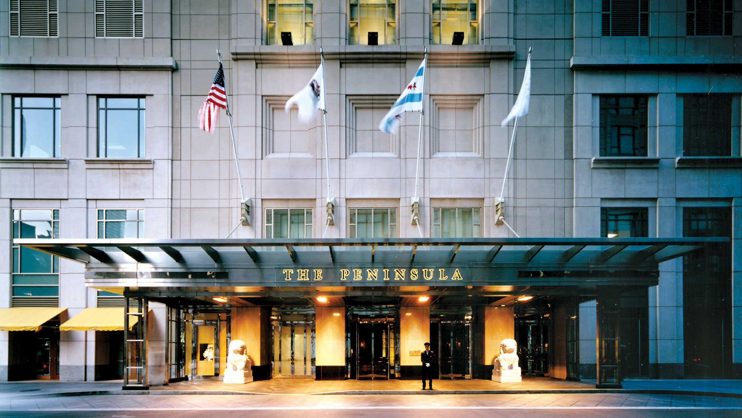 The Peninsula Chicago Elkus Manfredi Architects